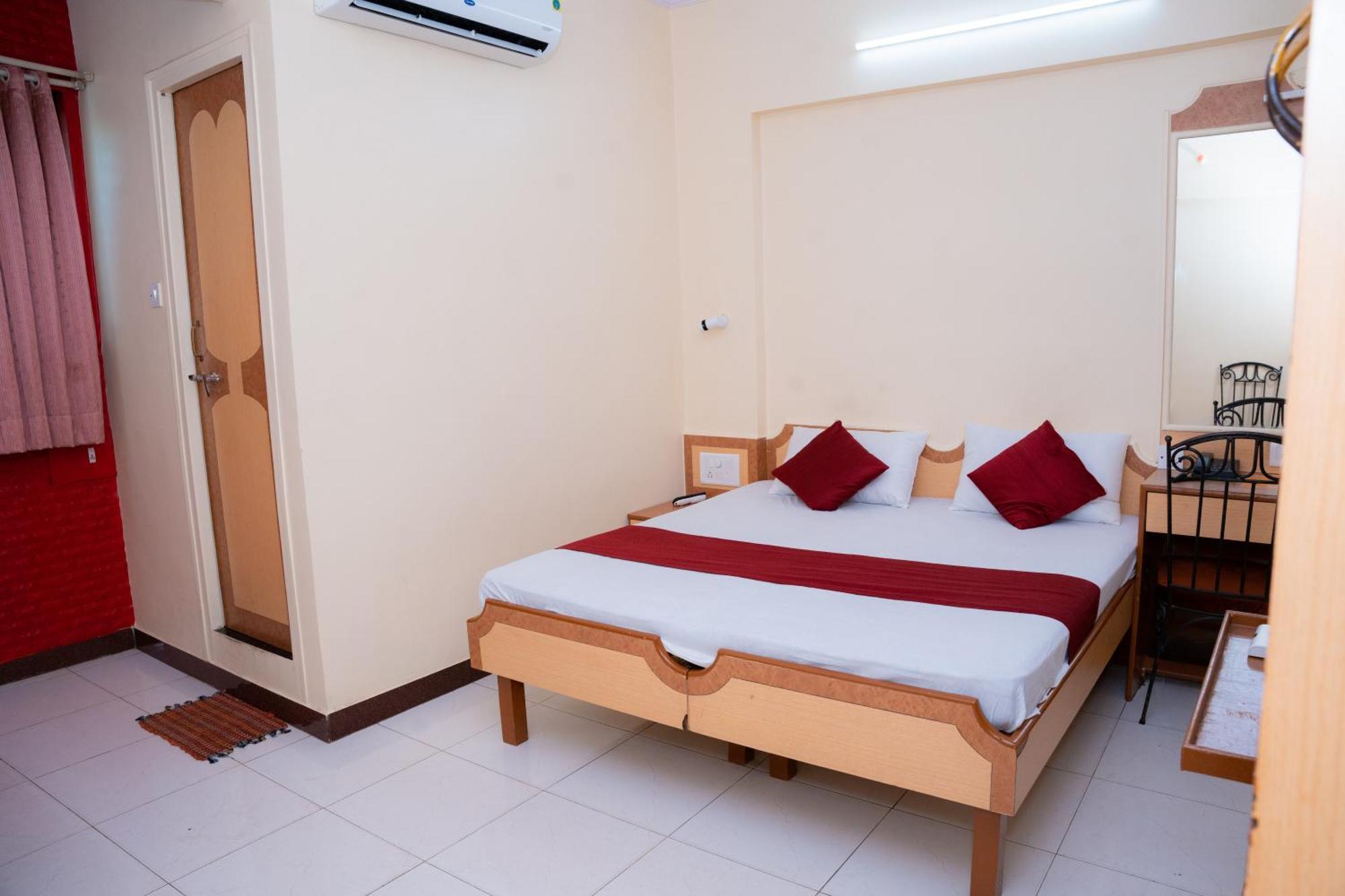Saigal Hotel