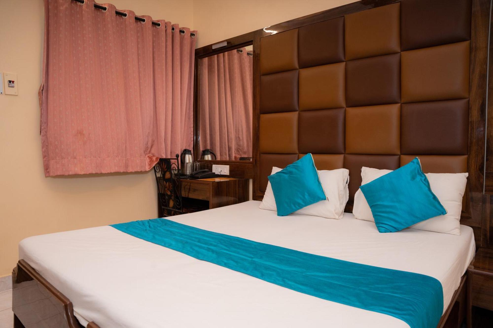Hotel Saigal *